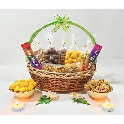 New Year Gift Hamper with Dry Fruits