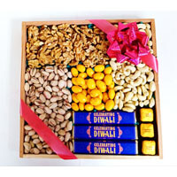 Big Gift Hamper with Walnuts Chocolate Almond and Chocolate Bars