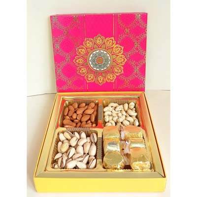 Chocolate and Dryfruit Combo Gift STM23