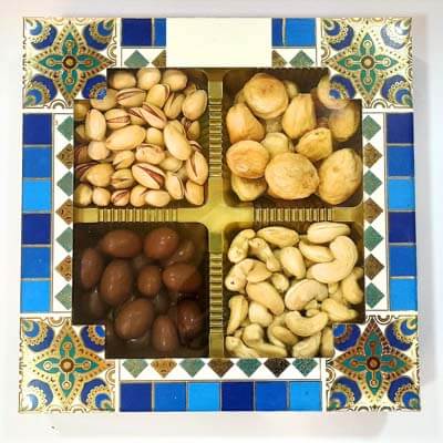 Dry Fruit Gift Pack with Chocolate Almonds STM90