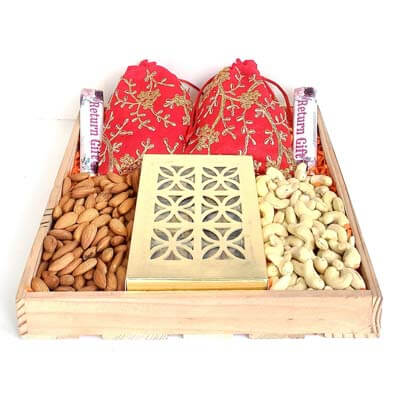 Engagement Return Gift Hamper with Dry Fruit and Chocolate V1051