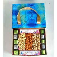 Happy Birthday Hamper with Dry Fruit and Chocolate V4001