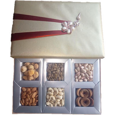 Pearl Flower with Red Stripes Dry Fruit Gift ST15910X15