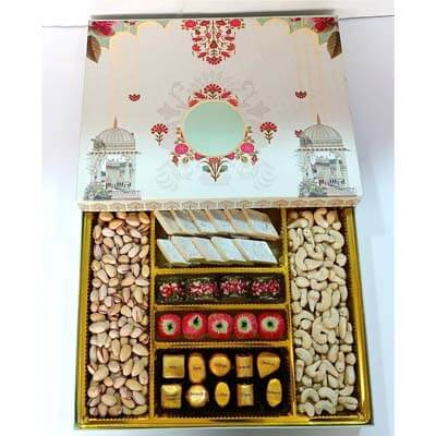 Shiny White Diwali Dry Fruit Chocolate Combo Gift ST1818X12C